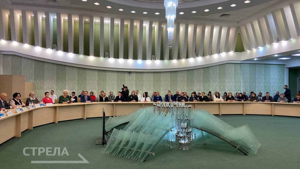 В Брянском правительстве проходит торжество, посвященное Дню печати