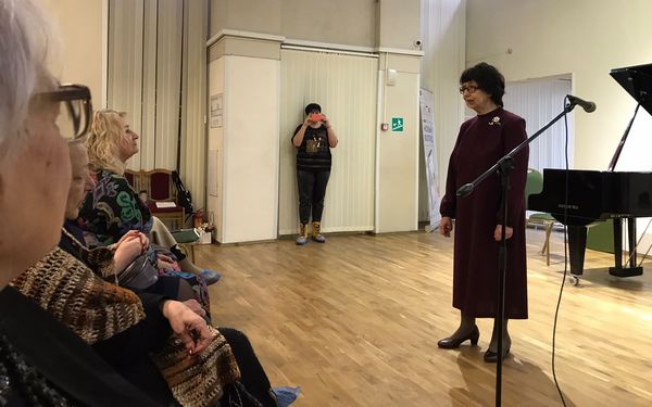 В Брянском художественном музее семейными посиделками открыли Год семьи