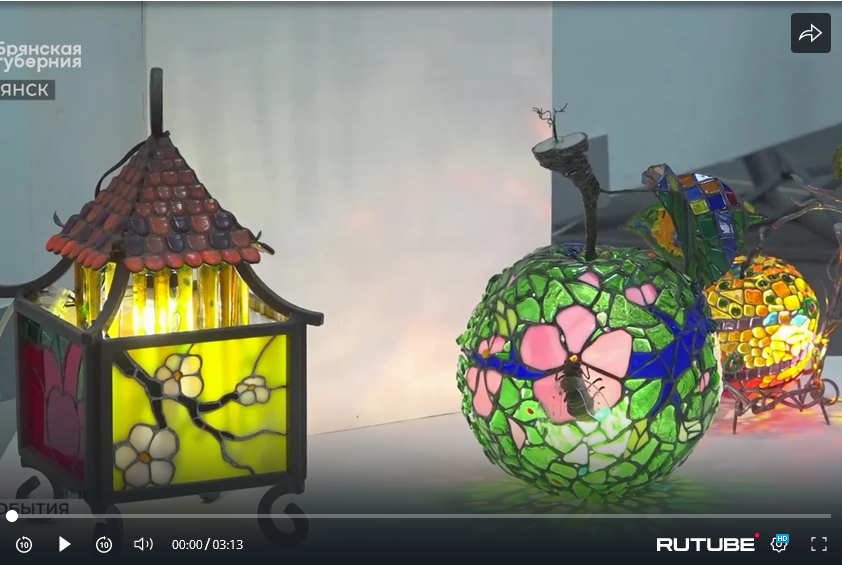 В Брянске открыта выставка-ребус народного мастера Игоря Куликова