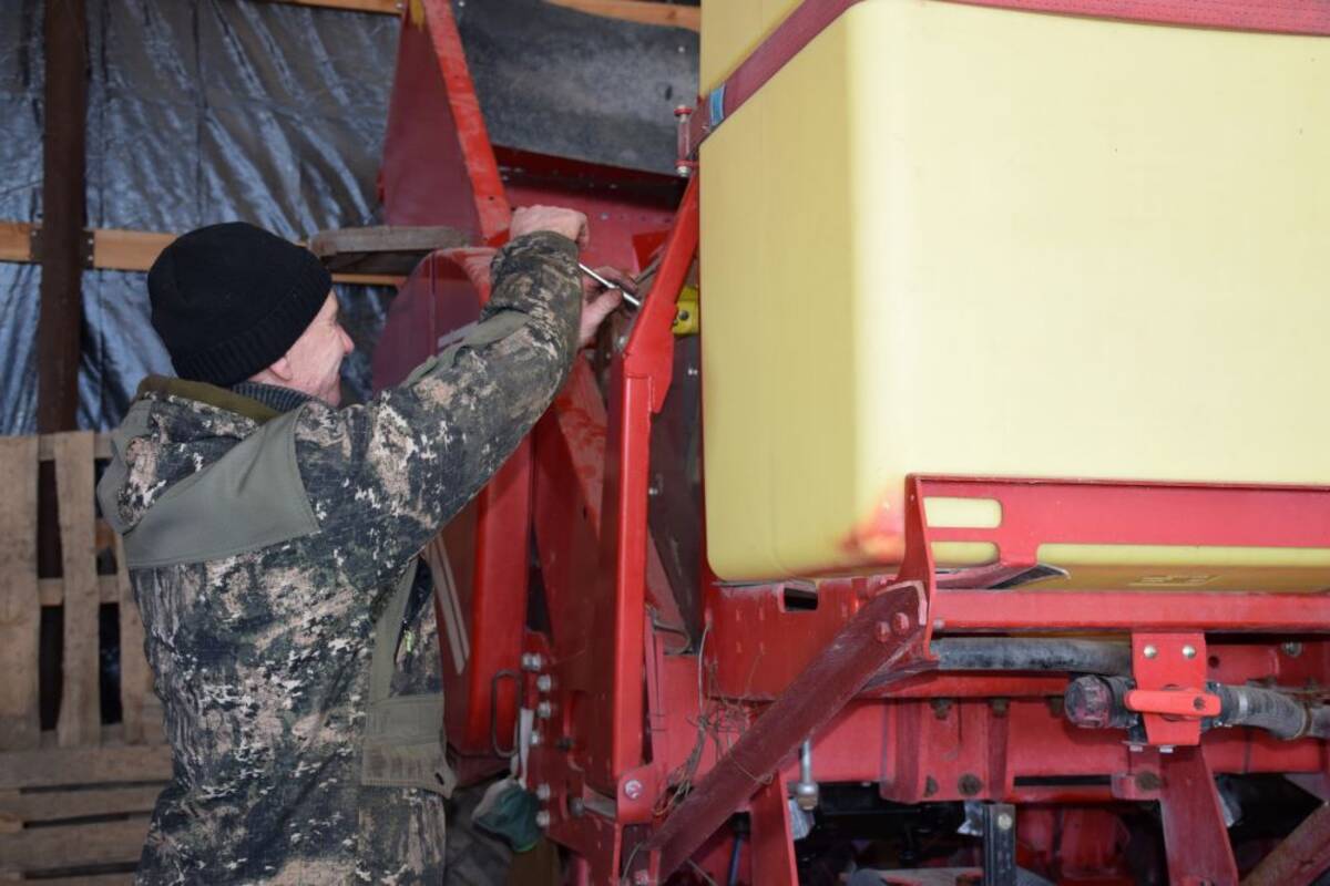 В Климовском районе начали готовиться к весенней посевной