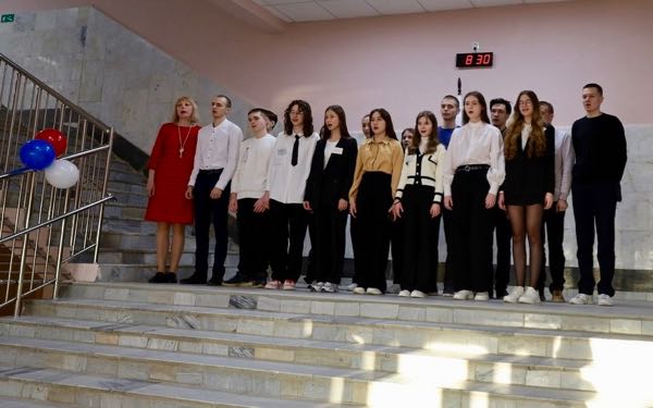 В брянской Суземке после капремонта открылась школа № 2