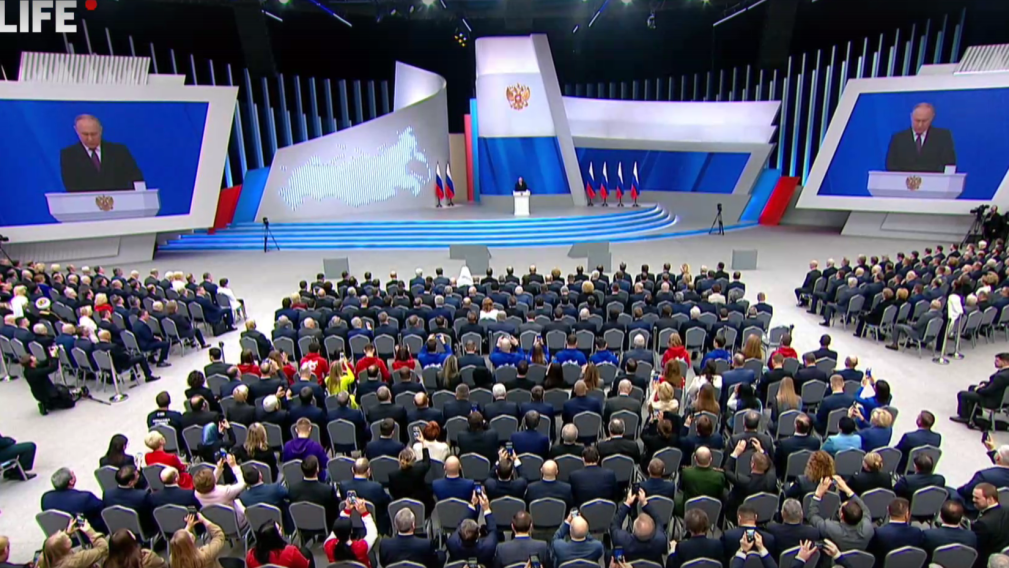 Президент сообщил о старте нового нацпроекта «Молодежь России»