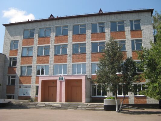 В Трубчевской школе №1 ро нацпроекту проведут масштабный ремонт