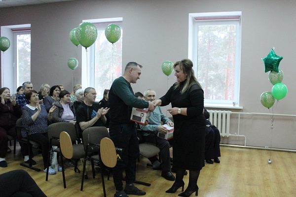 В медцентре брянской Жуковки чествовали участников СВО