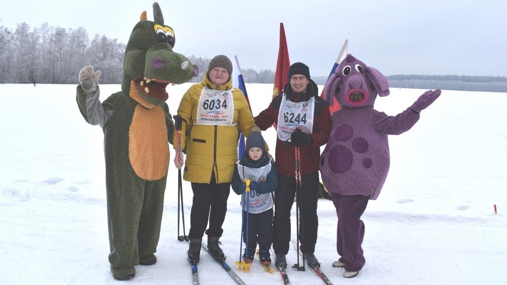 В лыжных гонках в Клетне приняли участие семейные пары