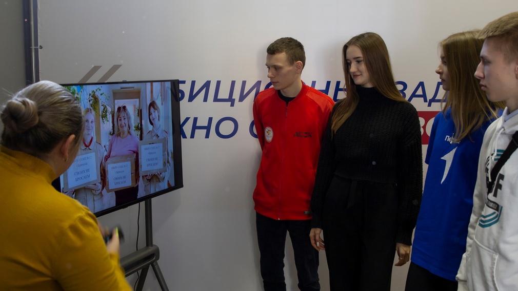 В брянском Штабе общественной поддержки прошла выставка #МЫВМЕСТЕ