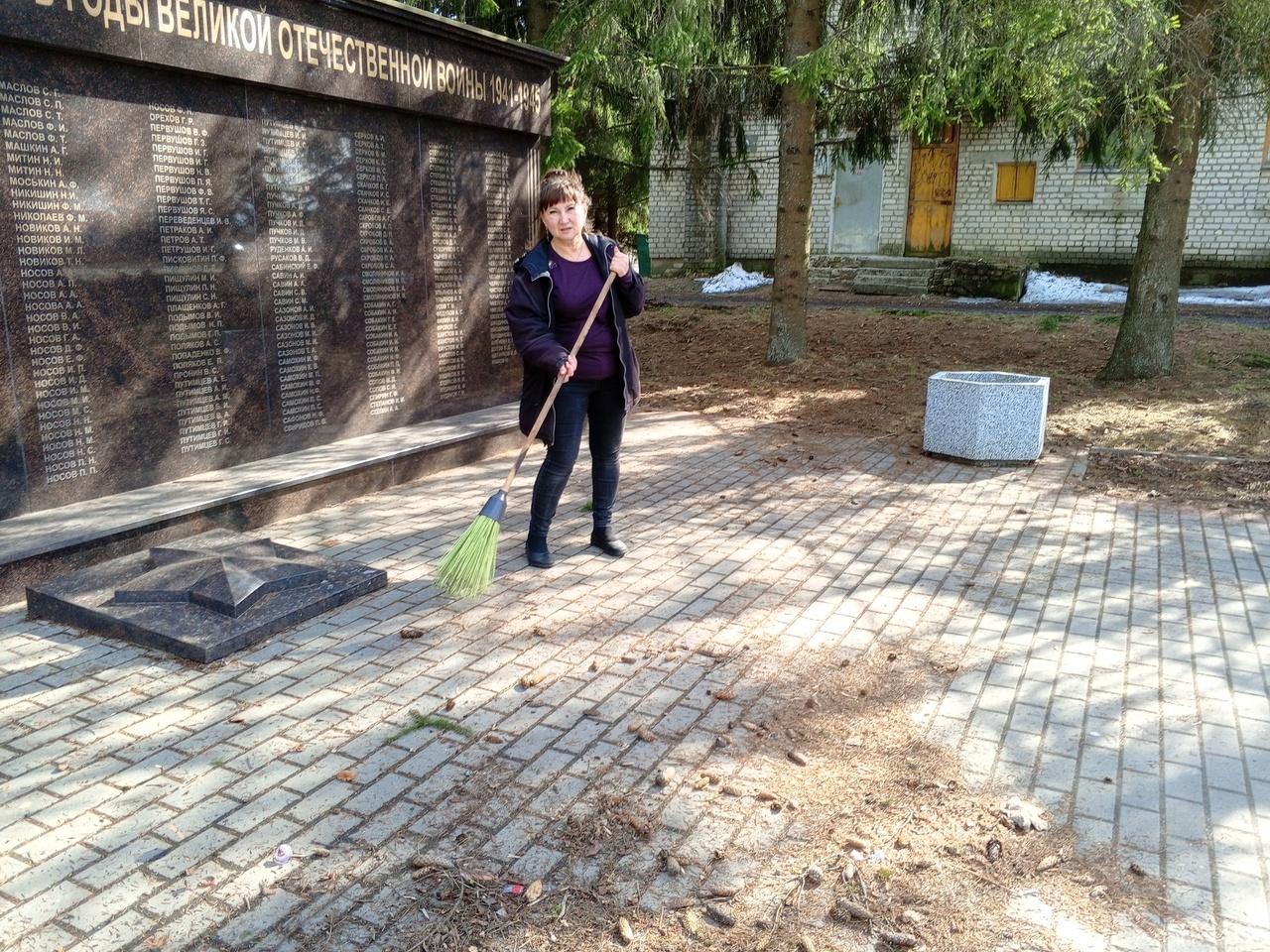 На территории Первомайской сельской администрации состоялась санитарная пятница