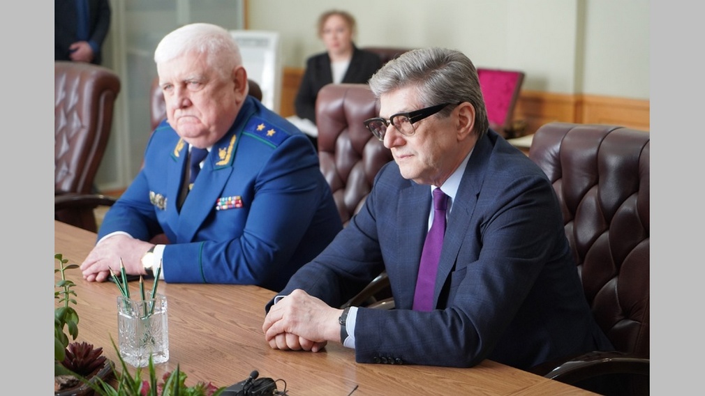 Глава Брянщины А.Богомаз провел рабочую встречу с Александром Звягинцевым