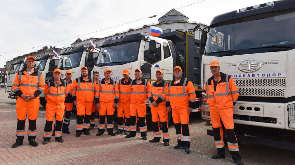 На приобретение спецтехники для коммунальных служб Брянщины выделят 386,5 млн рублей