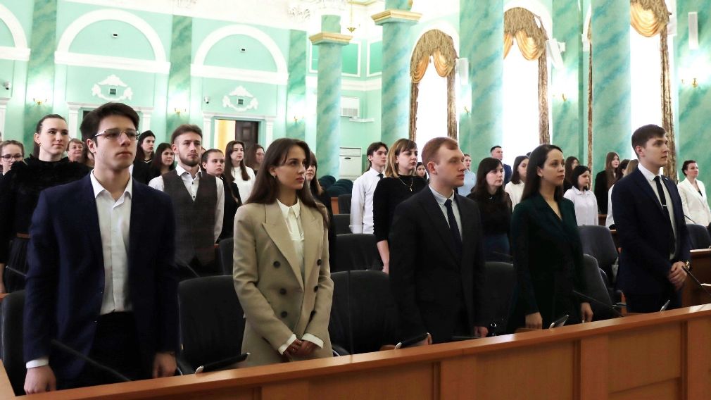 В Брянске состоялось очередное заседание Молодежного парламента