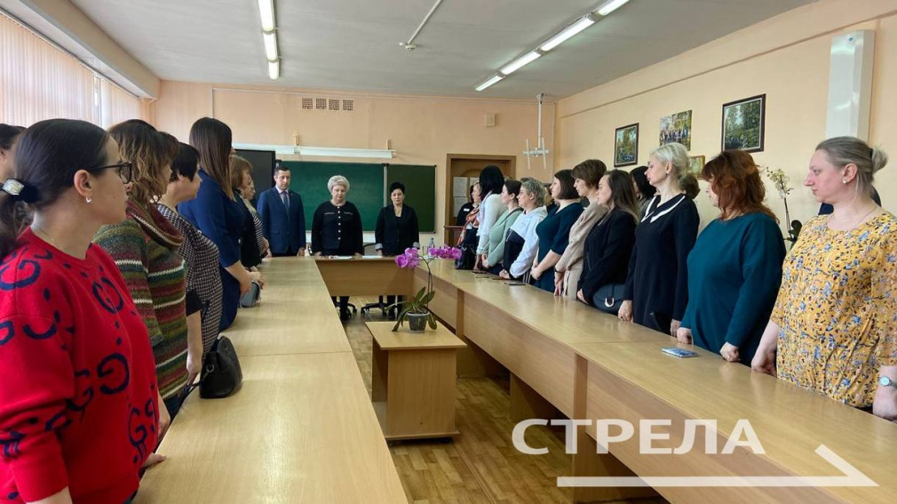 В брянской гимназии №7 проходит акция «Сдаем вместе. День сдачи ЕГЭ родителями»