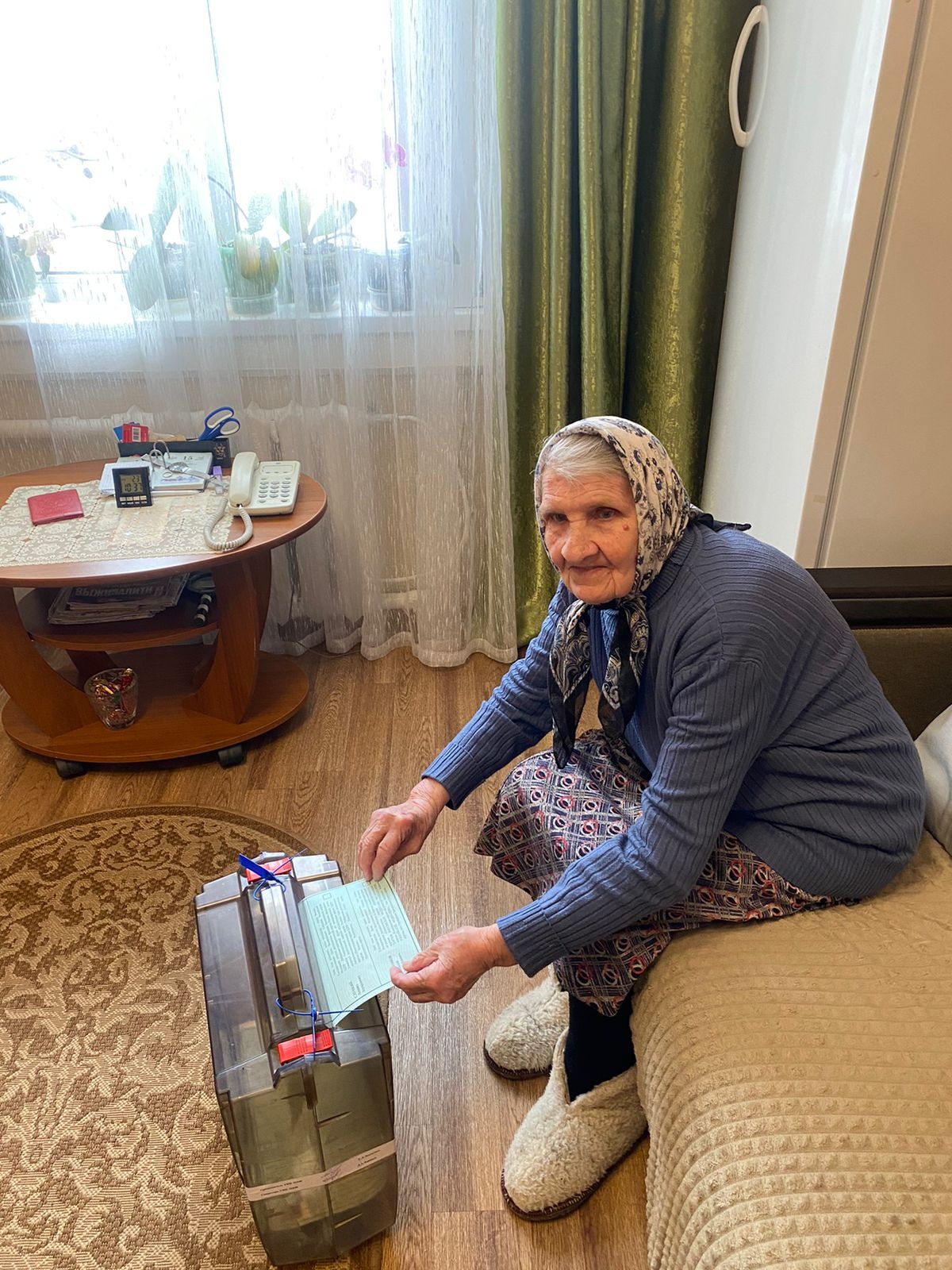 Избиратели Карачевского района воспользовались правом голосования на дому