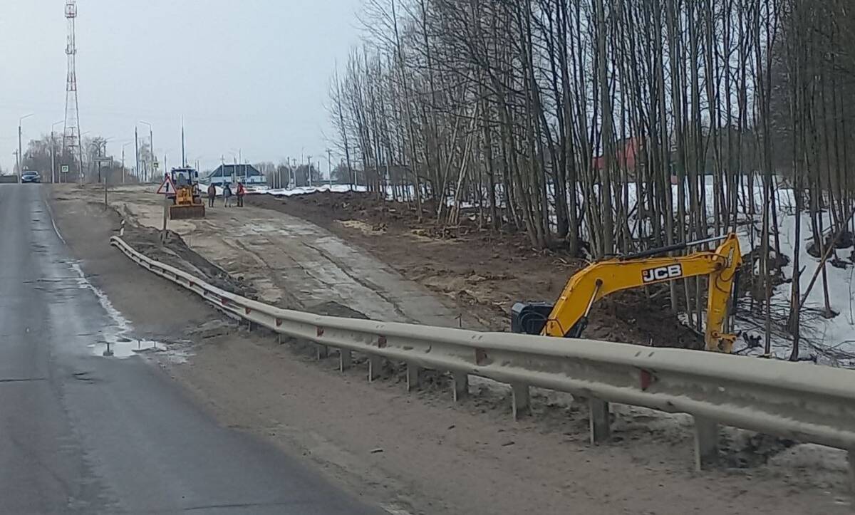Под дорогой Жуковка – Летошники заменят водопропускную трубу
