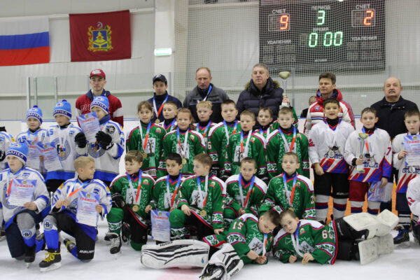 В Стародубе состоялся  финальный матч регионального первенства по хоккею «Золотая шайба»