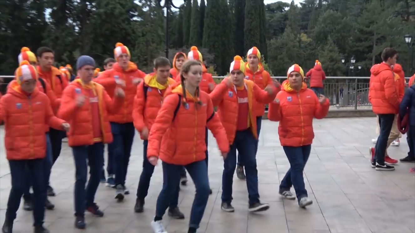 Брянские дети выехали на отдых в Крым