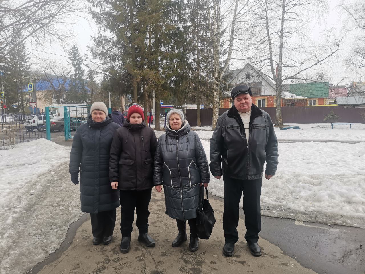 В Карачеве голосуют семьями