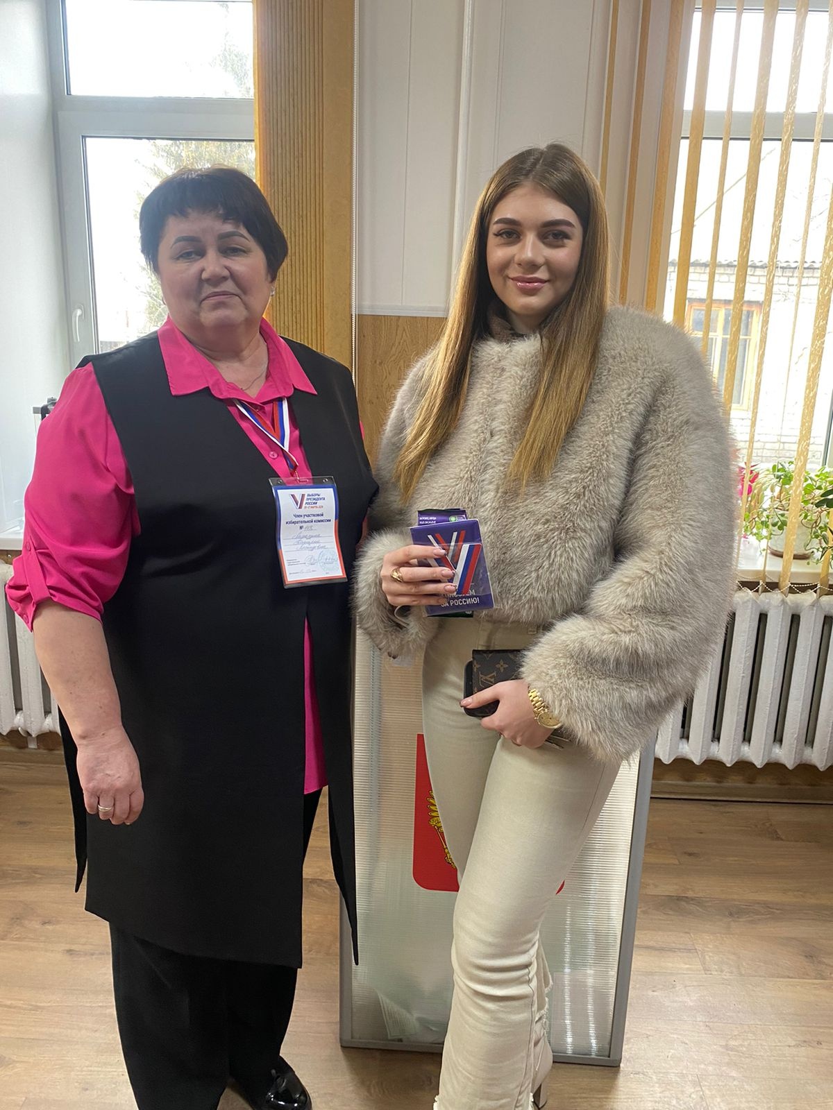 В Карачеве впервые голосующие молодые избиратели активно участвуют в выборах