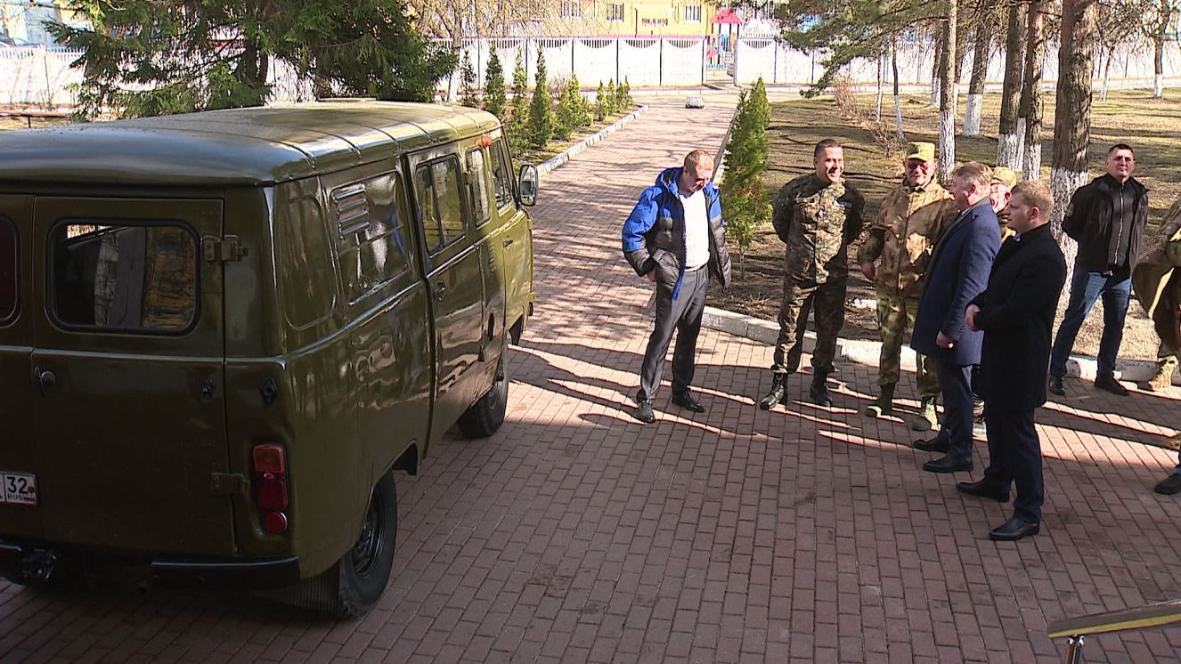 Брянский техникум передалал гуманитарную помощь бойцам СВО