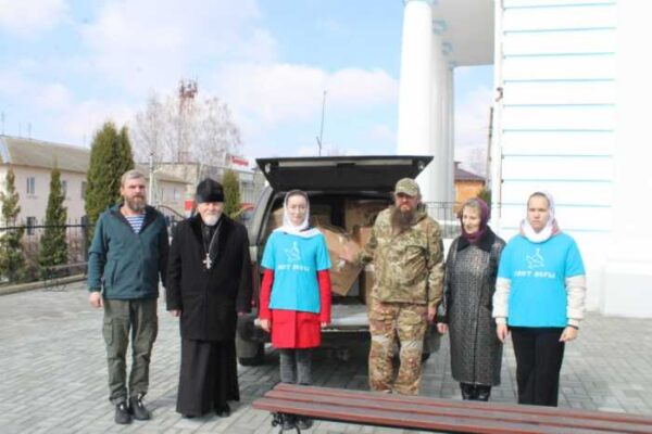 Прихожане мглинского храма в честь Успения Пресвятой Богородицы собрали бойцам СВО гумпомощь