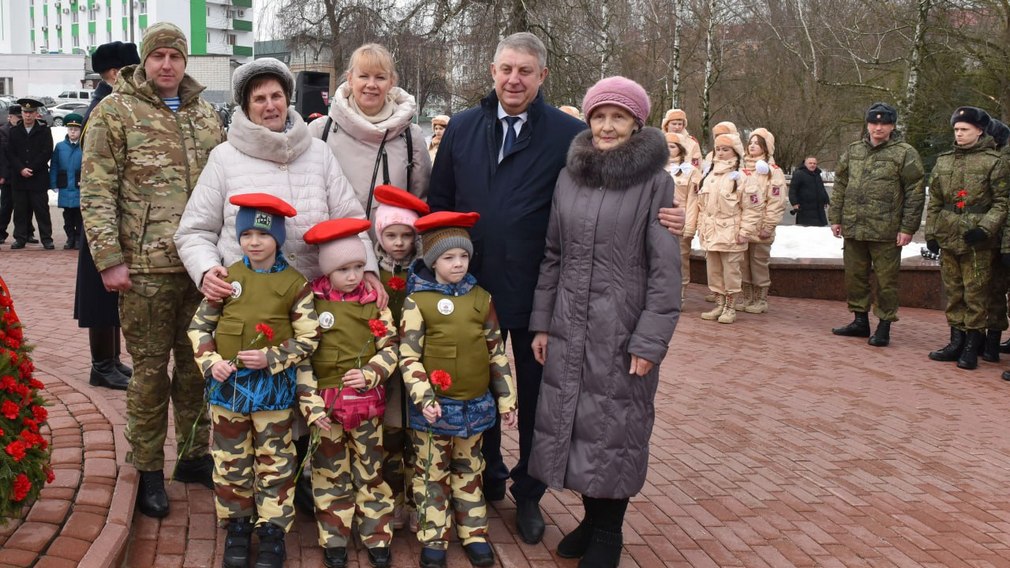 Губернатор Богомаз: «Низкий поклон родителям, воспитавшим настоящих патриотов нашей Родины»