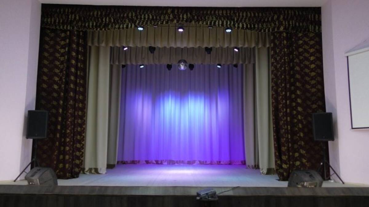 На Брянщине для учреждений культуры Суземского района приобретут звуковое оборудование и кресла