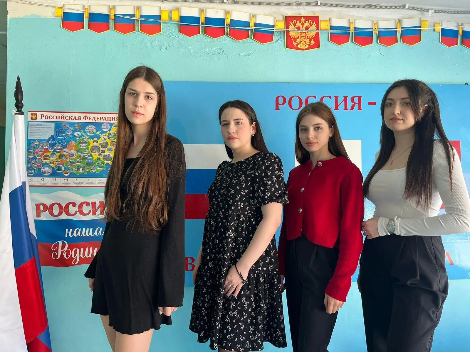 Будущие выпускницы Карачевской школы им. С.М.Кирова впервые примут участие в голосовании по выборам Президента РФ