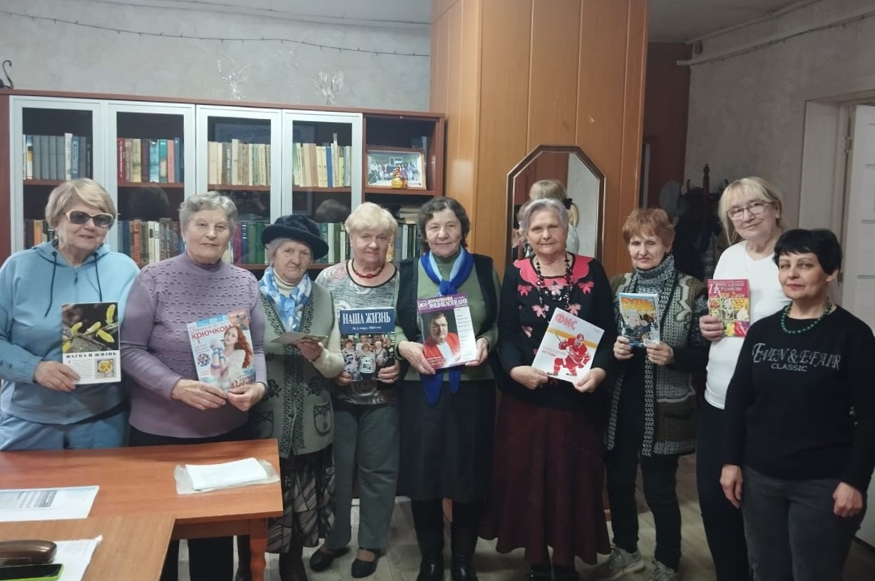 В Карачевской районной библиотеке провели обзор периодики «Наша пресса на все интересы»