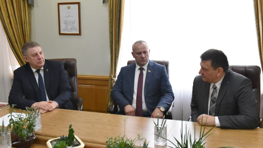 Брянщину посетил председатель Смоленской облдумы Игорь Ляхов