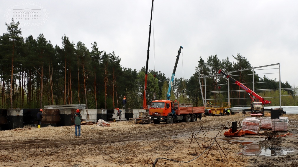 Александр Богомаз проинспектировал социально значимые стройки Фокинского района