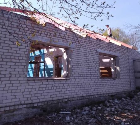 В Брасовском районе проводят капремонт  Красненского сельского ДК