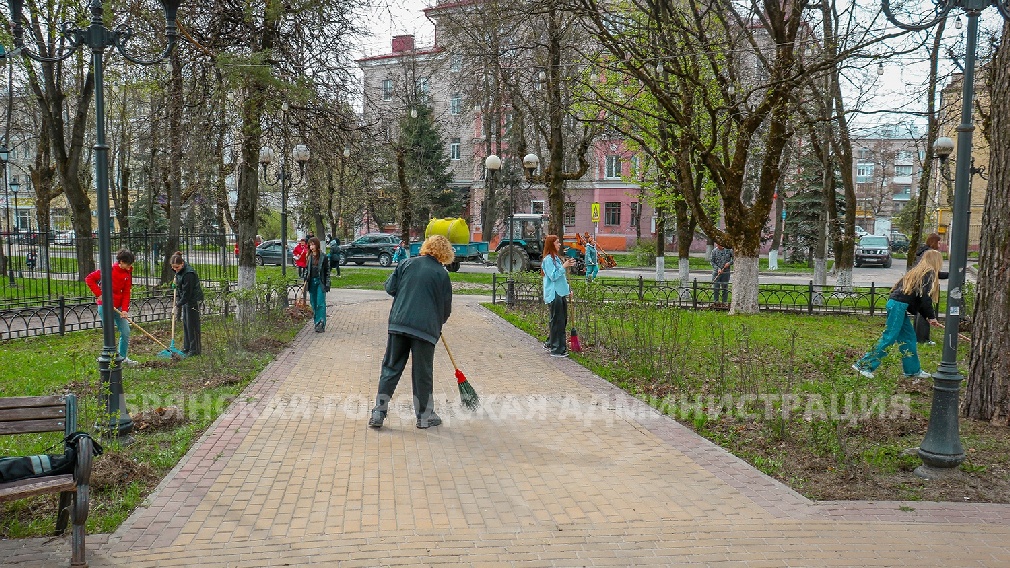 В Брянске во втором общегородском субботнике приняли участие 4100 человек