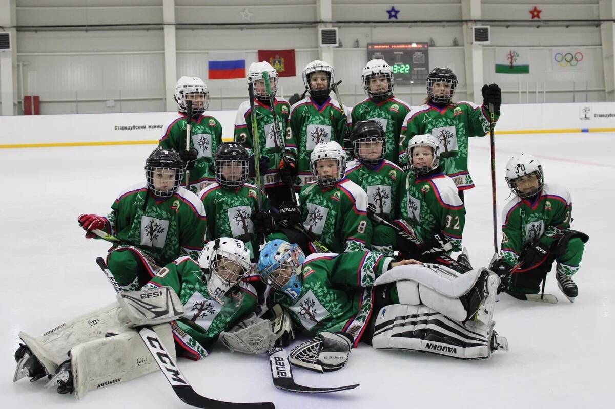 В Стародубе прошли соревнования по хоккею на Кубок губернатора Брянской области