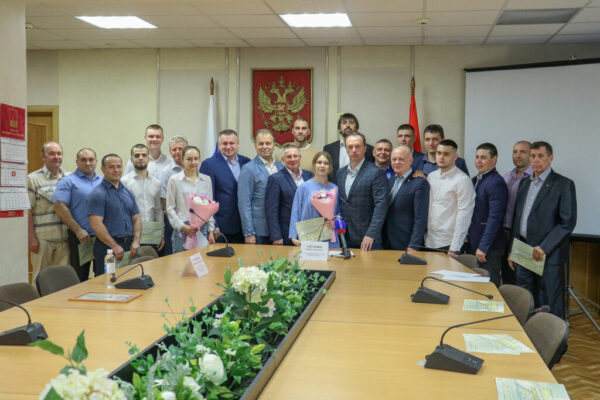 В Брянске поздравили героев спорта