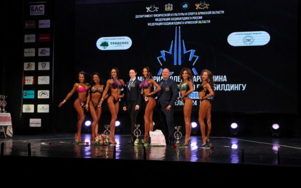 Во Дворце БМЗ прошёл Кубок Брянской области по бодибилдингу, посвящённый мемориалу Олега Карнюшина