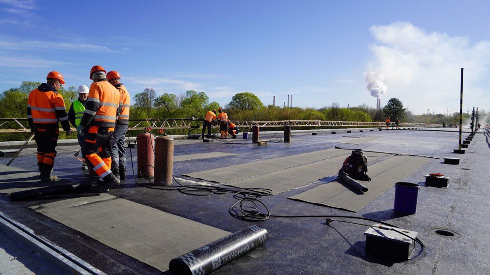 В Фокино завершается строительство моста через Болву