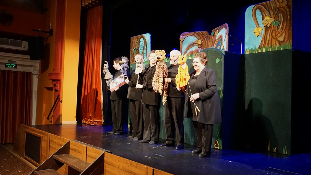 В Брянске в театре кукол выступили орловские артисты