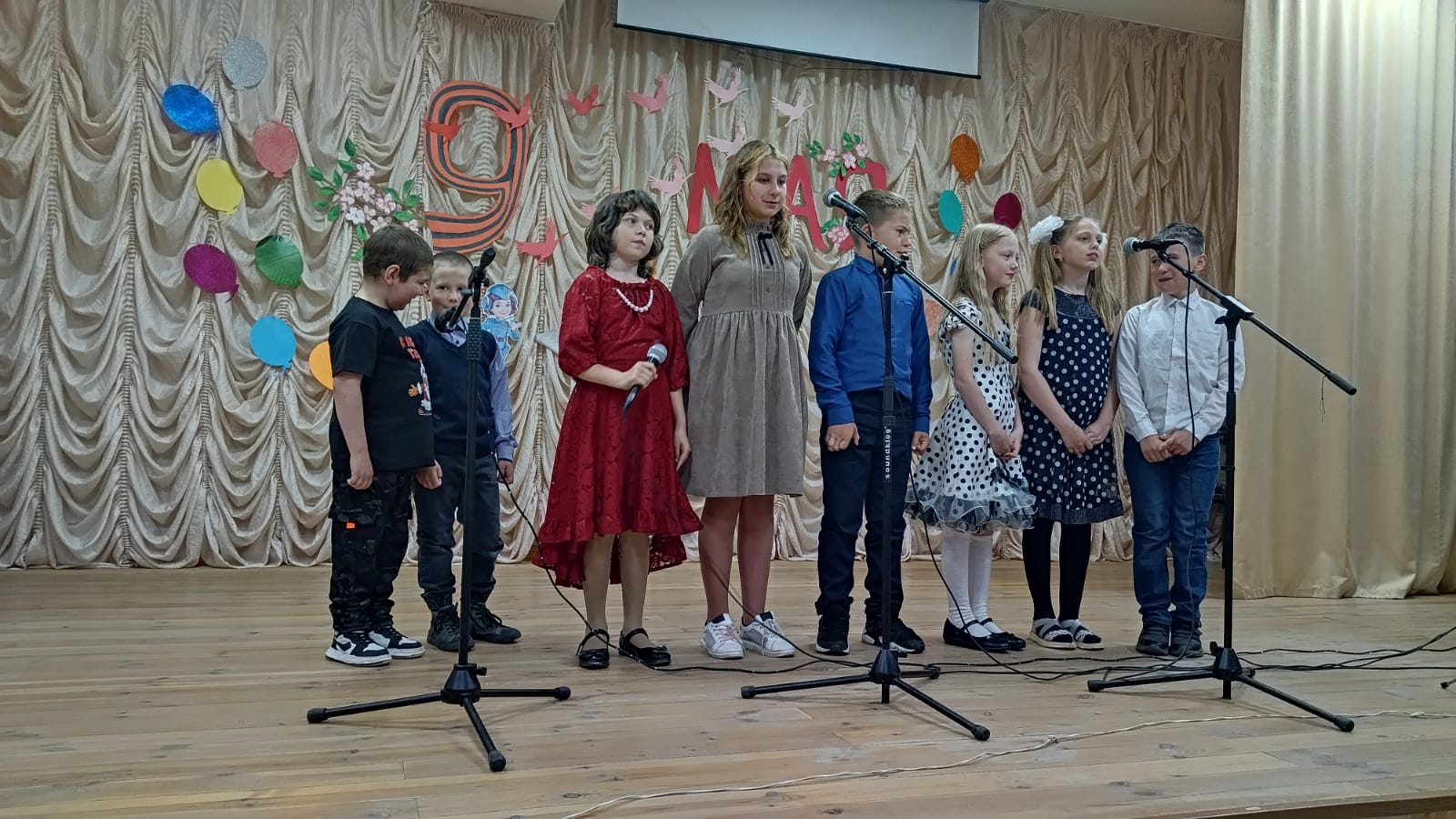 Работники Бошинского и Дунаевского ДК провели концерт ко Дню Победы