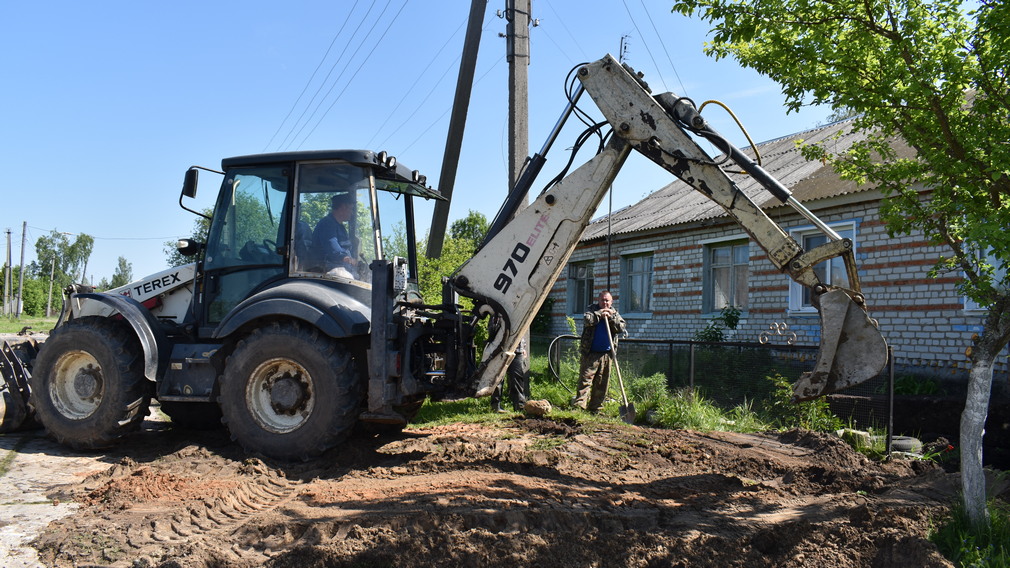 В Клетнянском районе по нацпроекту реконструируют систему водоснабжения