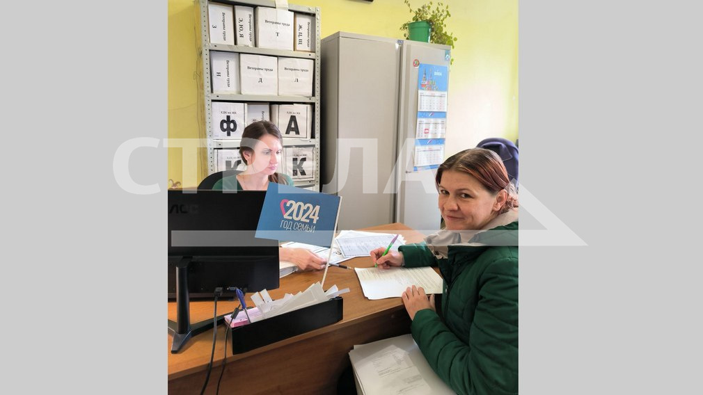 На Брянщине оказывают финансовую поддержку семьям при рождении детей