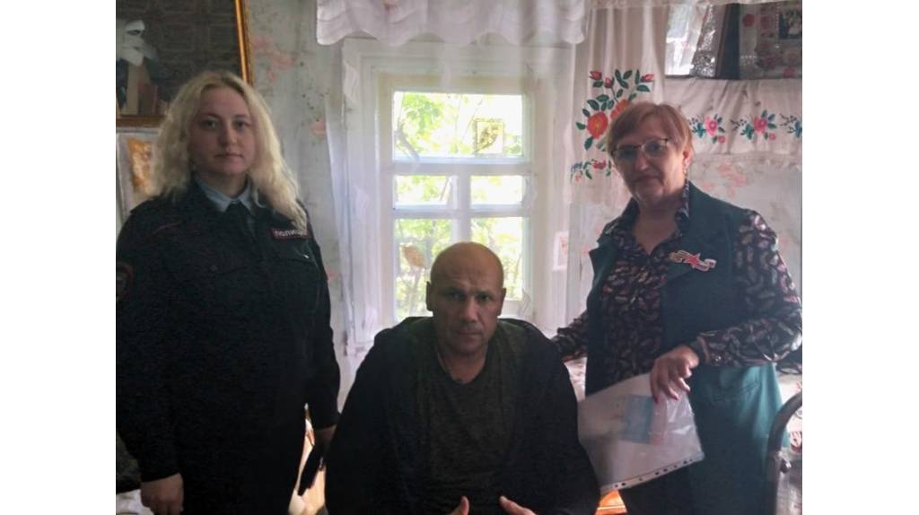 В Гордеевском районе Брянской области участнику СВО помогли получить квартиру