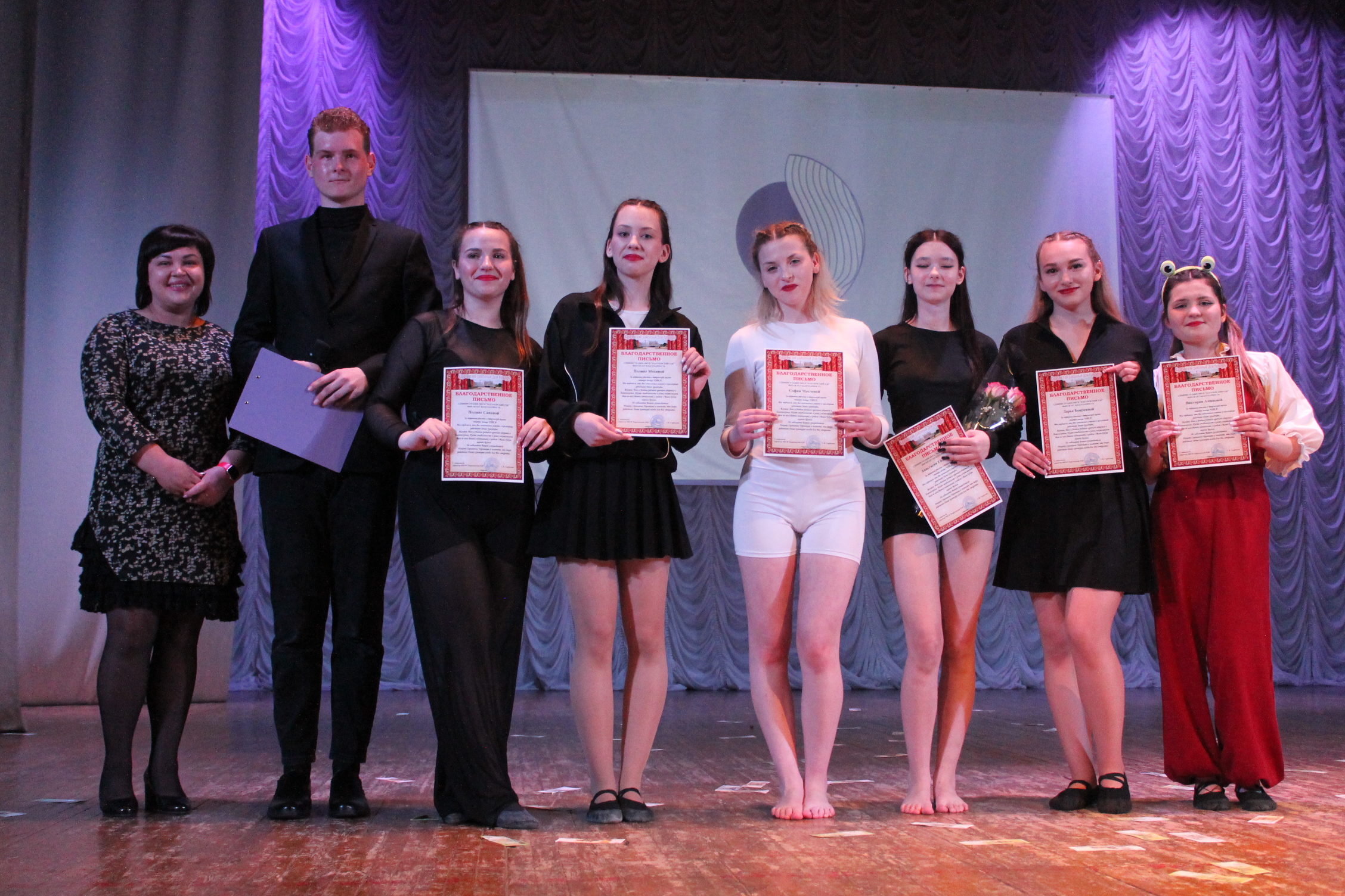 В Карачевском РДК прошел второй отчетный концерт театра танца «НИКА»