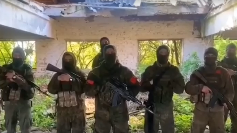 С Днем Победы поздравили участники спецоперации