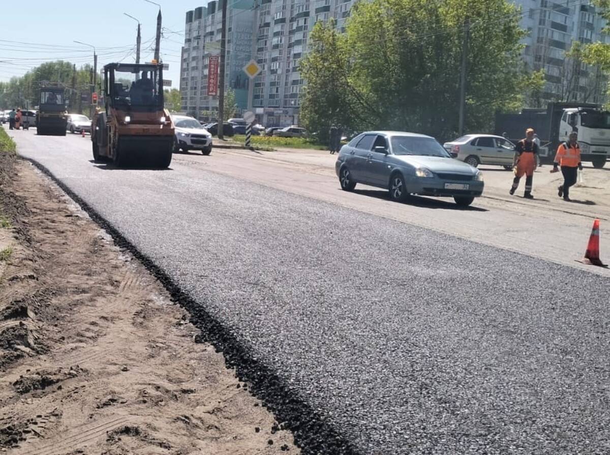 Капремонт автодороги Брянск — Дятьково и в праздничные дни продолжается