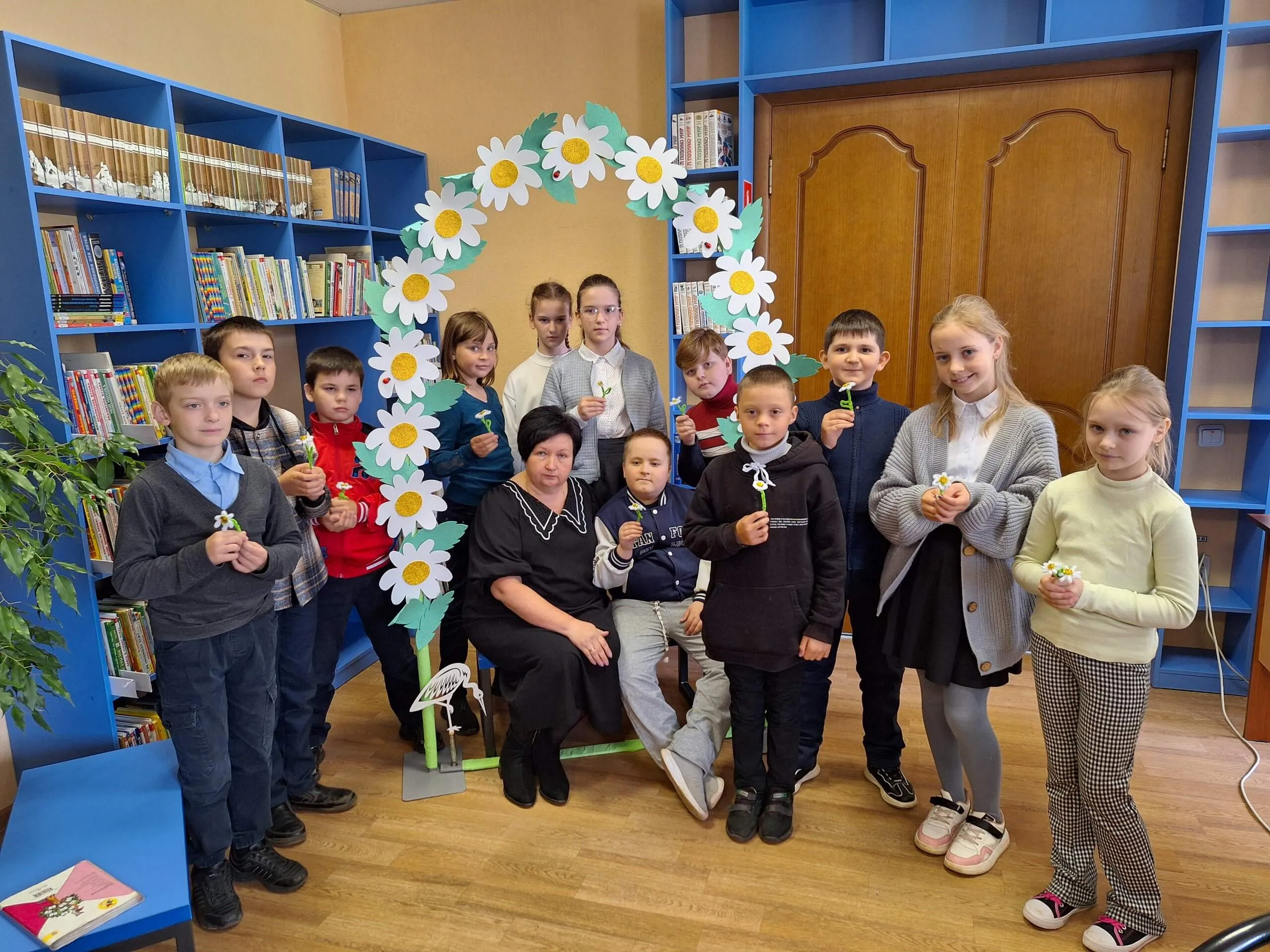 В Карачевском районе прошел мастер- класс «Ромашка — символ счастья»