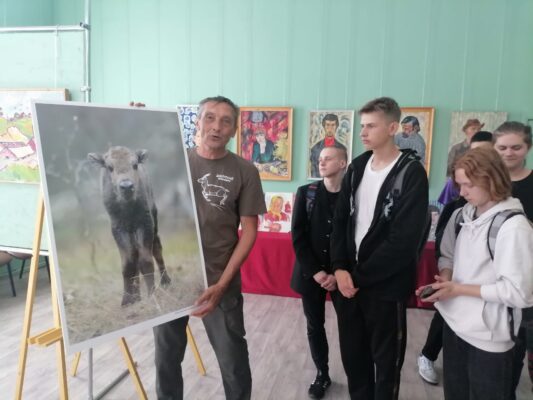 В брянском Трубчевске работает фотовыставка «Взгляд на мир влюбленными глазами»