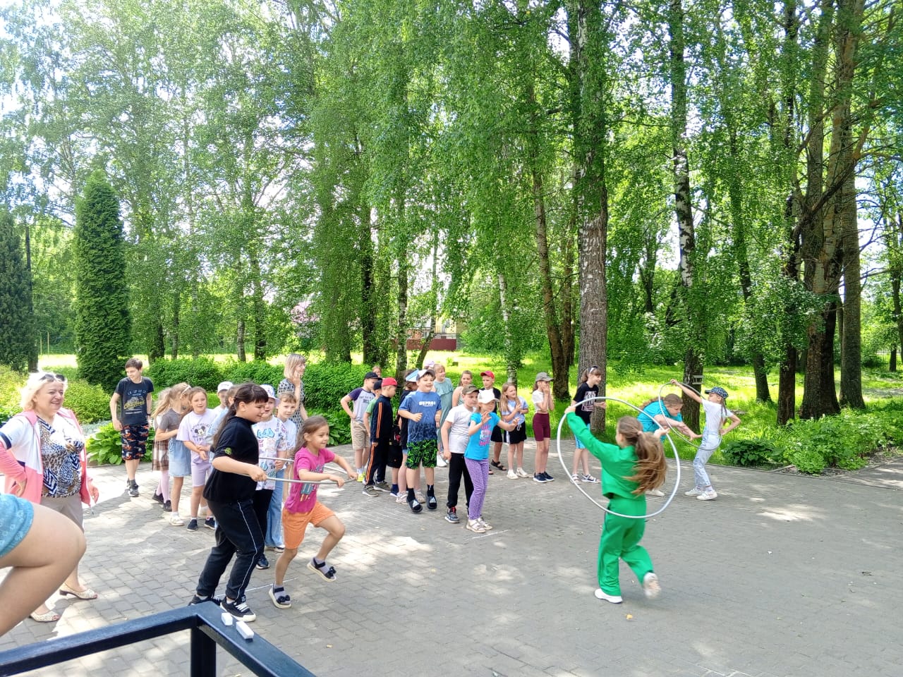 В Первомайской школе провели праздник «Мир начинается с детства»