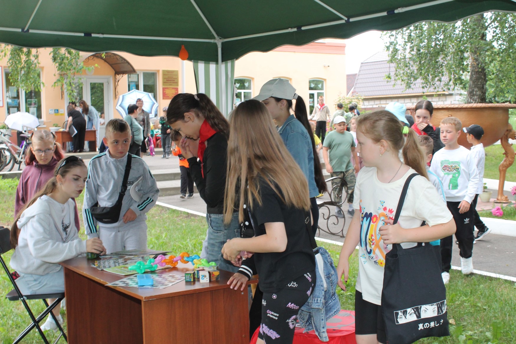 Для карачевских школьников провели литературно-музыкальную программу, посвящённая Дню России