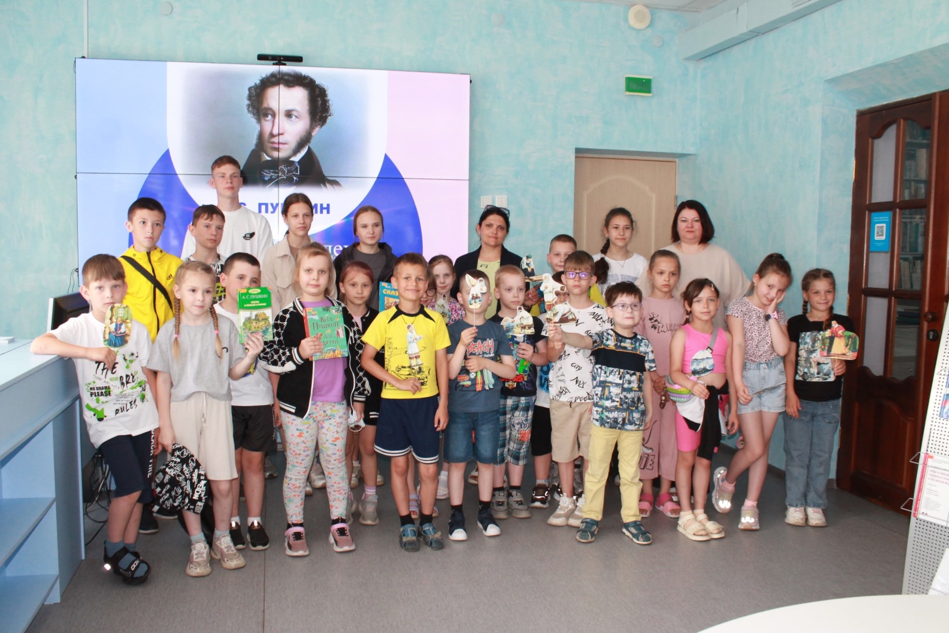 В Карачевской муниципальной модельной библиотеке провели игровое мероприятие «Волшебство пушкинского слова»