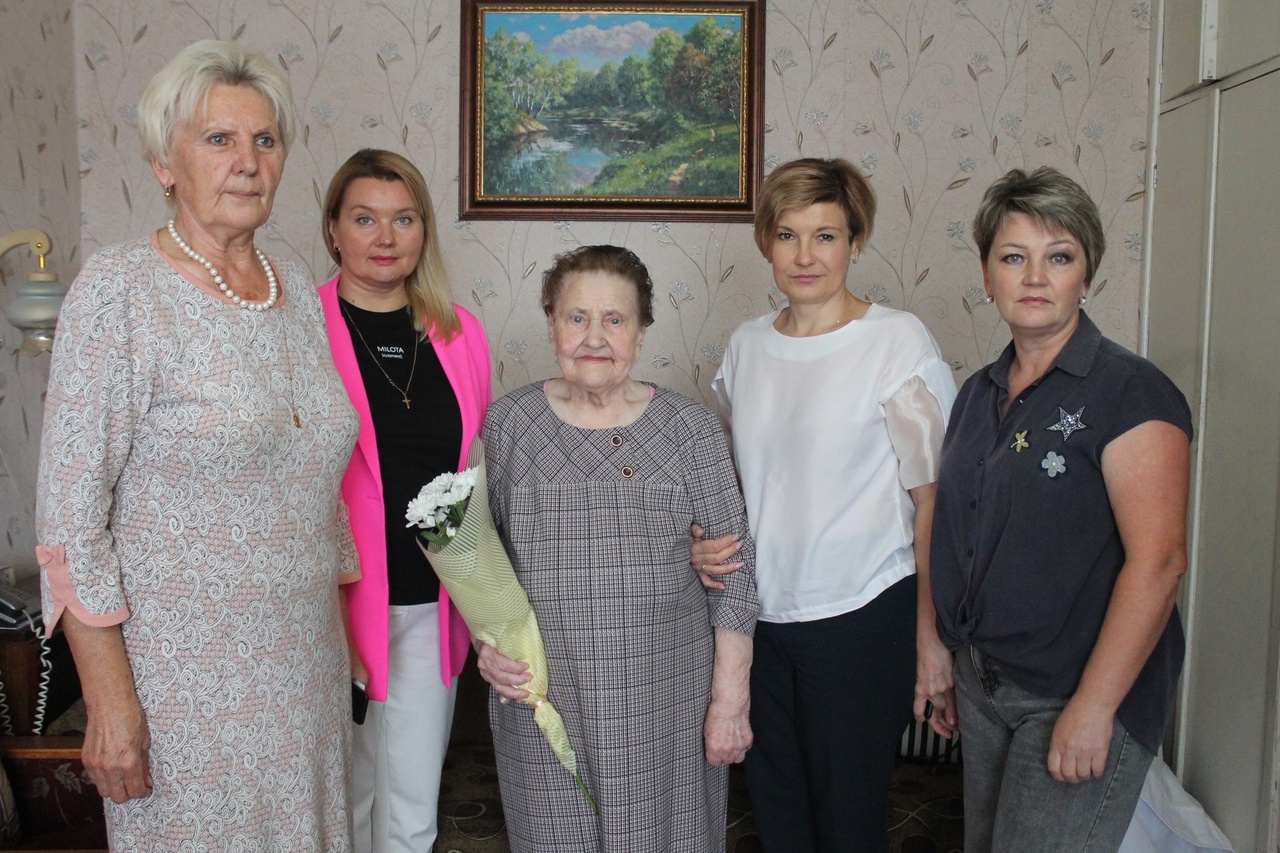 Жительница Карачева отметила 95-летний юбилей