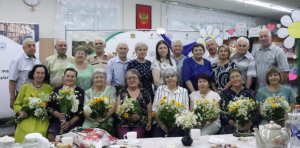 В Трубчевской районной библиотеке прошел тематический час «Под покровом Петра и Февронии»